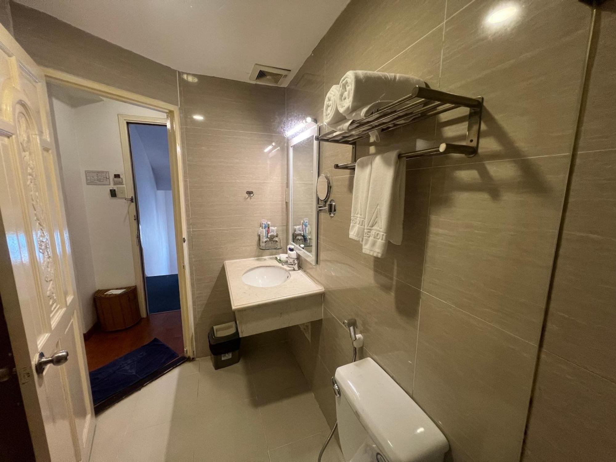 A25 Hotel - 274 De Tham Bandar Ho Chi Minh Luaran gambar